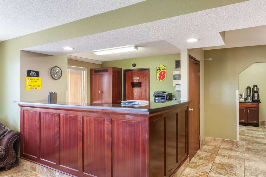 Отель Super 8 By Wyndham East Stroudsburg - Poconos Интерьер фото