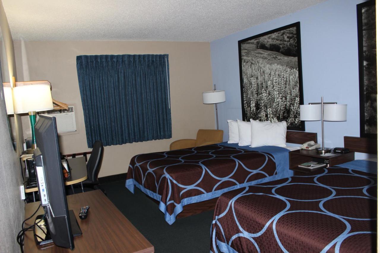Отель Super 8 By Wyndham East Stroudsburg - Poconos Экстерьер фото