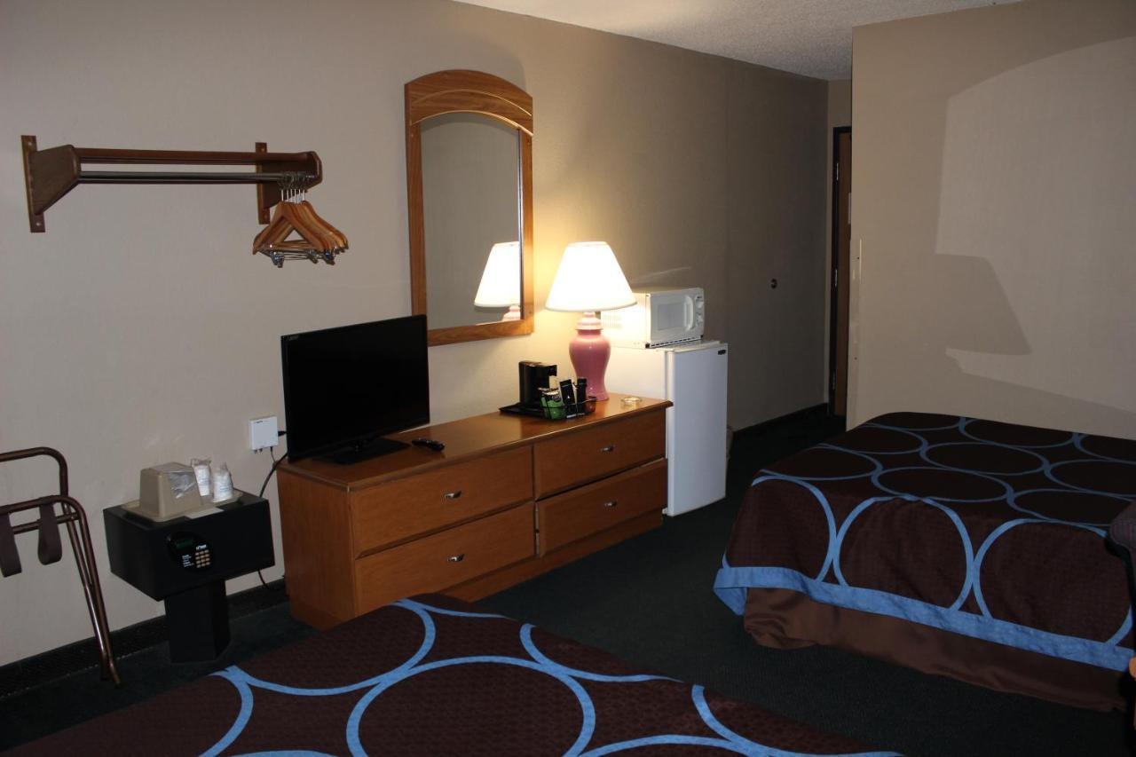 Отель Super 8 By Wyndham East Stroudsburg - Poconos Экстерьер фото